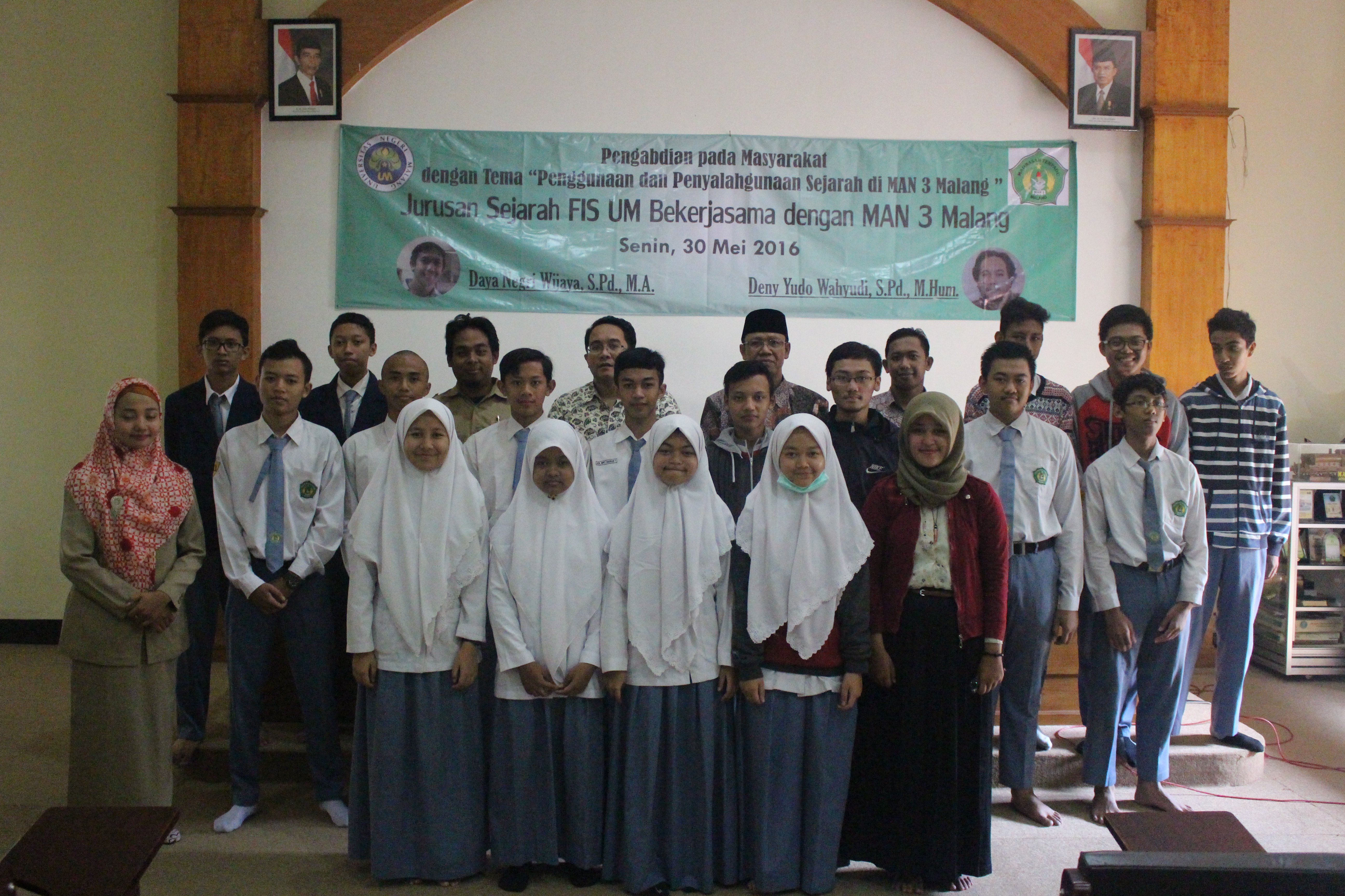 SOSIALISASI PENGGUNAAN DAN PENYALAHGUNAAN SEJARAH DI MAN 3 MALANG