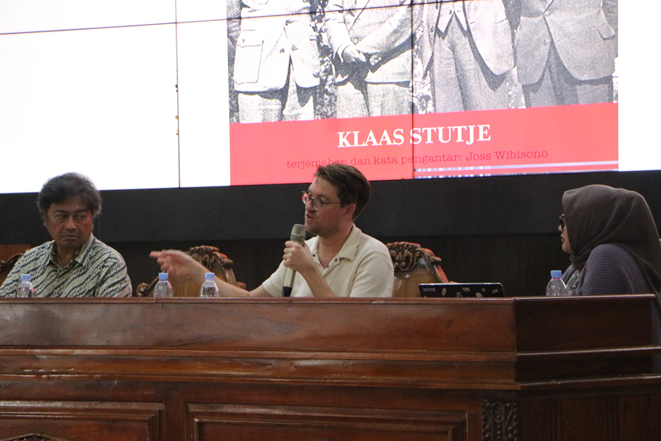 Mengupas “Di Balik Bendera Persatuan”: Telaah Klaas Stutje tentang Jaringan Antikolonial Global